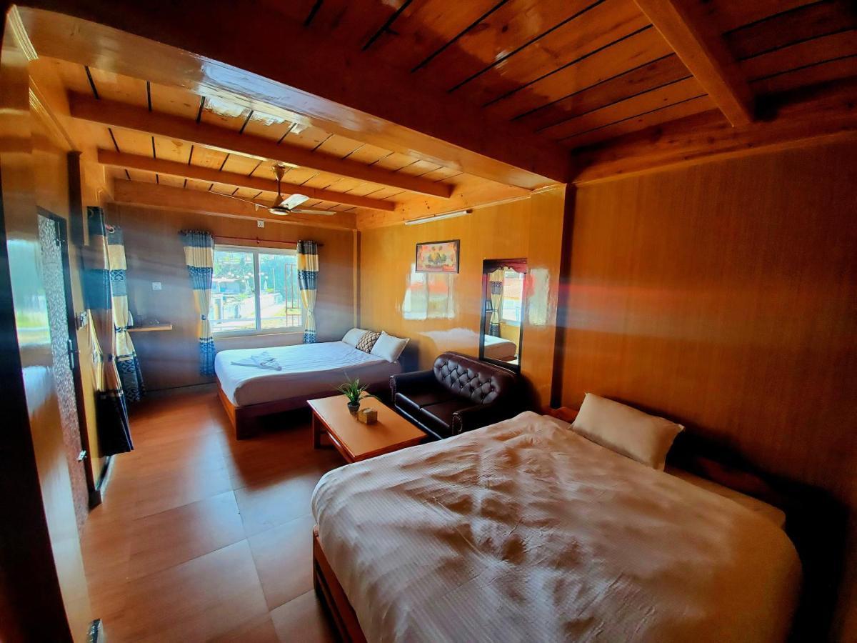Hotel Waterside 포카라 외부 사진